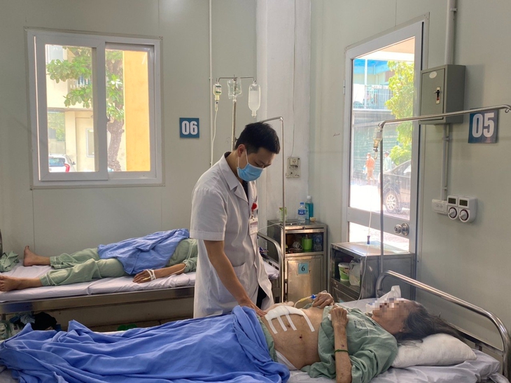 Ăn thịt lợn nhiễm bệnh, cụ bà phải cắt bỏ ruột non - Ảnh 3.