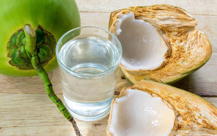 Lời khuyên của bác sĩ về cách sử dụng quả dừa đối với từng nhóm người - Ảnh 5.