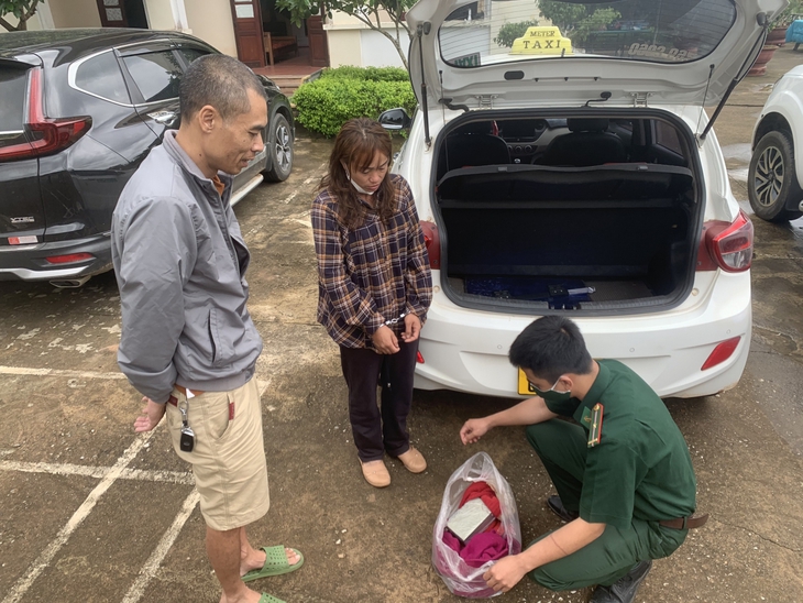 Nhiều người chủ động cung cấp thông tin giúp lực lượng chức năng triệt phá các chuyên án ma túy - Ảnh 2. Nhiều người chủ động cung cấp thông tin giúp lực lượng chức năng triệt phá các chuyên án ma túy - Ảnh 2.