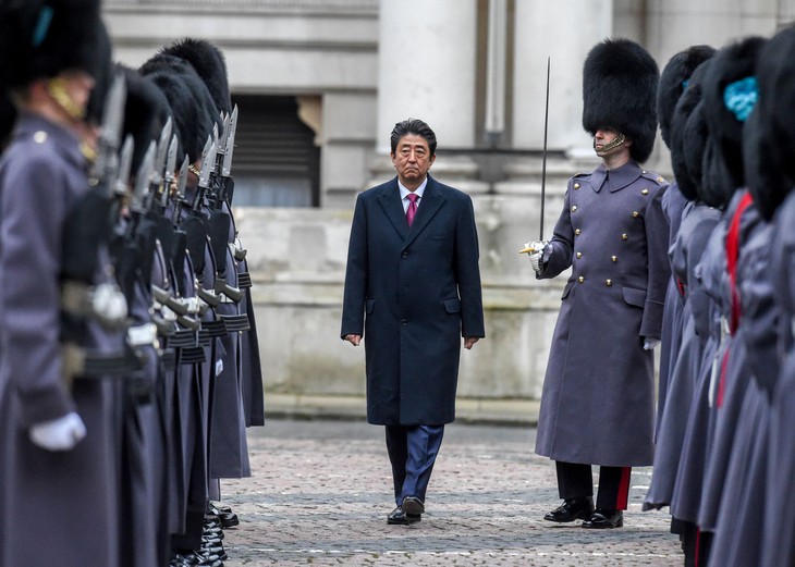 Cuộc đời và sự nghiệp cựu Thủ tướng Nhật Bản Shinzo Abe qua ảnh - Ảnh 26.