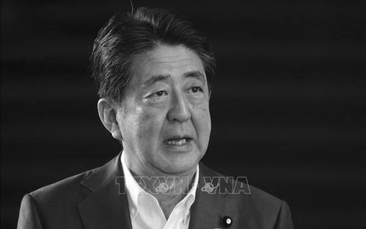 Đại sứ quán Nhật Bản tại Việt Nam mở sổ tang tưởng niệm cựu Thủ tướng Shinzo Abe