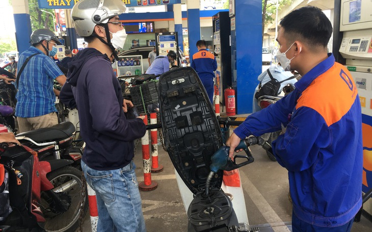 Tin vui đầu tháng, giá xăng tiếp tục giảm lần thứ 4