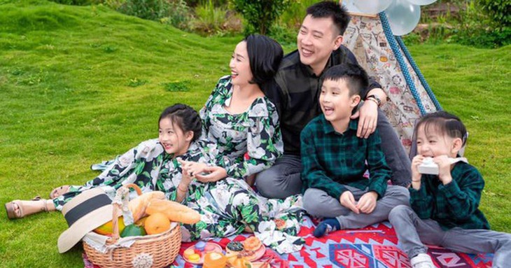 MC Ốc Thanh Vân đầu tư tiền học 'khủng' cho 3 con
