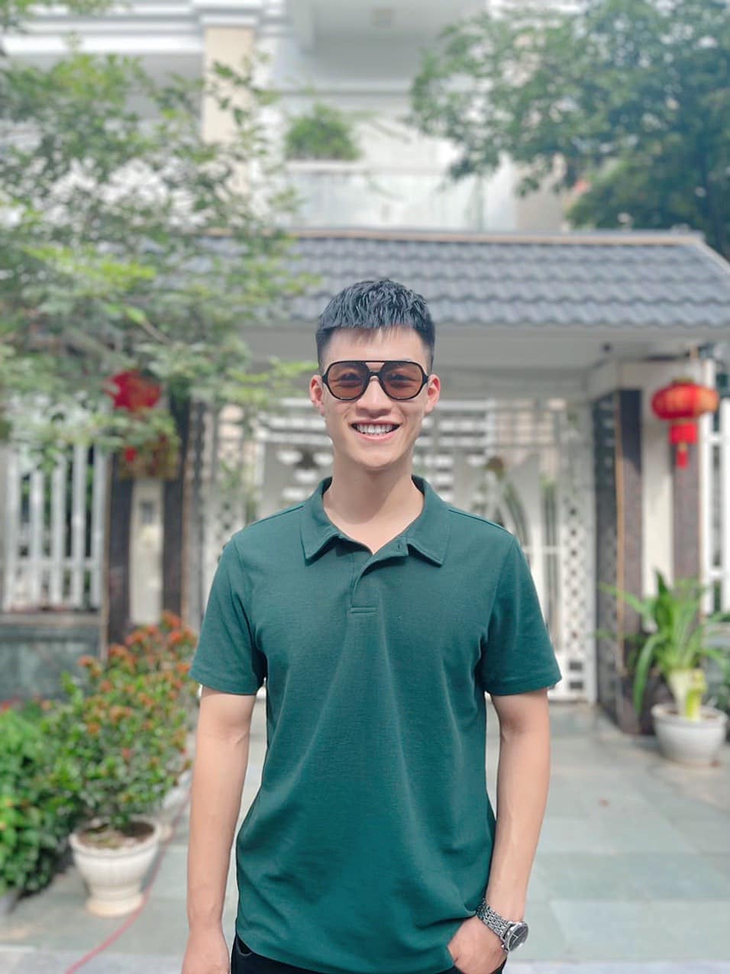 Vẻ điển trai lãng tử ngoài đời của chàng Thiếu úy Bá Thành 'Đấu trí' - Ảnh 12.