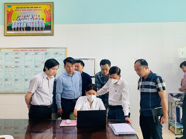 Bệnh viện Đa khoa tỉnh Thanh Hóa công bố triển khai bệnh án điện tử thay thế bệnh án giấy - Ảnh 7.