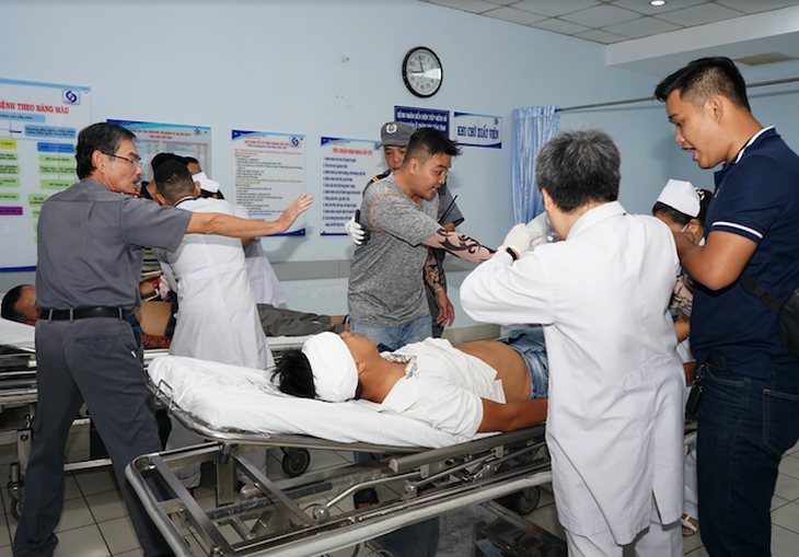 Hệ lụy từ những vụ hành hung bác sĩ trong lúc cứu người: Cần có biện pháp mạnh để bác sĩ không phải đối mặt với hiểm nguy - Ảnh 5. Hệ lụy từ những vụ hành hung bác sĩ trong lúc cứu người: Cần có biện pháp mạnh để bác sĩ không phải đối mặt với hiểm nguy - Ảnh 5.