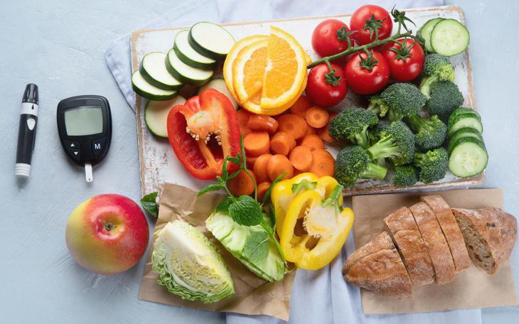 Nhiều người cao tuổi bị đái tháo đường dễ mất cơ và té ngã do cắt giảm thành phần này trong bữa ăn