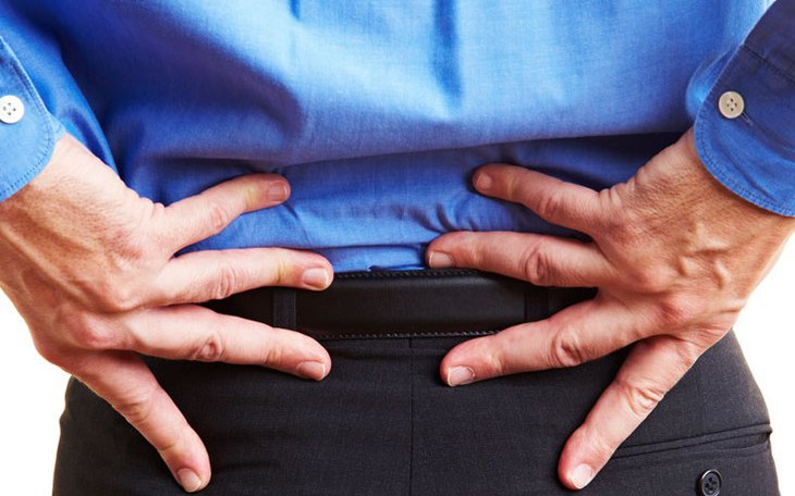 Đau mỏi lưng, tiểu nhiều sau "chuyện ấy" có phải do thận yếu?
