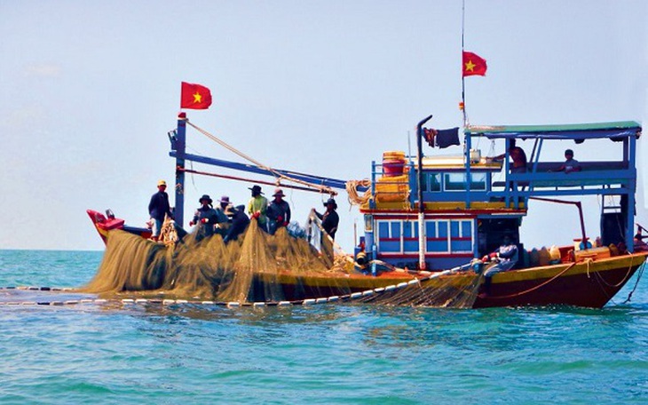 Nghiên cứu kiến nghị hỗ trợ người dân bị ảnh hưởng của giá xăng, dầu tăng cao