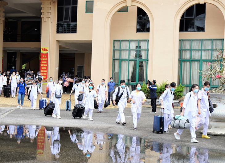 Vụ điều sinh viên ĐH Y dược Hải Phòng thực hành lâm sàng ngoại tỉnh: Chúng tôi phải chuẩn bị kỹ càng - Ảnh 1. Vụ điều sinh viên ĐH Y dược Hải Phòng thực hành lâm sàng ngoại tỉnh: Chúng tôi phải chuẩn bị kỹ càng - Ảnh 1.