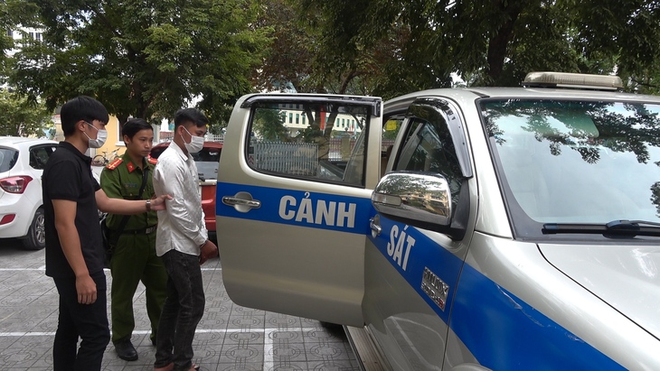 Từ Thanh Hóa vào Huế cho vay lãi 'cắt cổ', còn đánh người nhập viện - Ảnh 1.