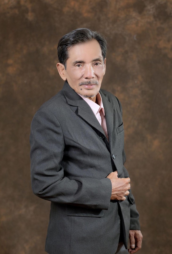 'Thương Tín đang sống với 3 bạn già, vui vẻ nhưng có dấu hiệu bị lẫn' - Ảnh 1. 'Thương Tín đang sống với 3 bạn già, vui vẻ nhưng có dấu hiệu bị lẫn' - Ảnh 1.