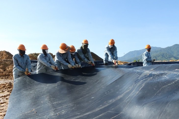 Cận cảnh quá trình xử lý ô nhiễm dioxin tại huyện vùng cao Thừa Thiên Huế - Ảnh 2. Cận cảnh quá trình xử lý ô nhiễm dioxin tại huyện vùng cao Thừa Thiên Huế - Ảnh 2.