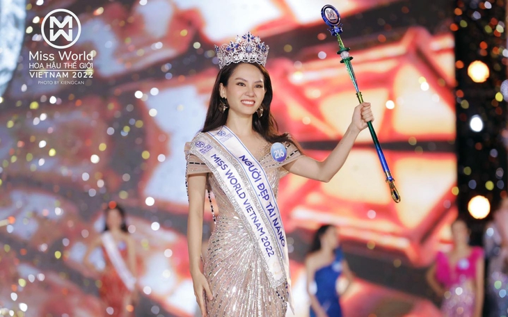 Thành tích học tập đáng nể của Miss World Việt Nam 2022 - Huỳnh Nguyễn Mai Phương