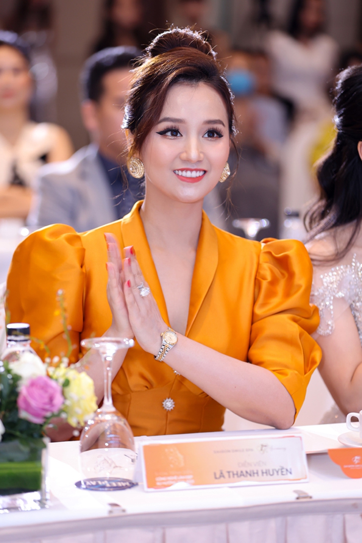 U40 Lã Thanh Huyền bật mí bí quyết giữ gìn sắc vóc trẻ trung như tuổi đôi mươi - Ảnh 2. U40 Lã Thanh Huyền bật mí bí quyết giữ gìn sắc vóc trẻ trung như tuổi đôi mươi - Ảnh 2.