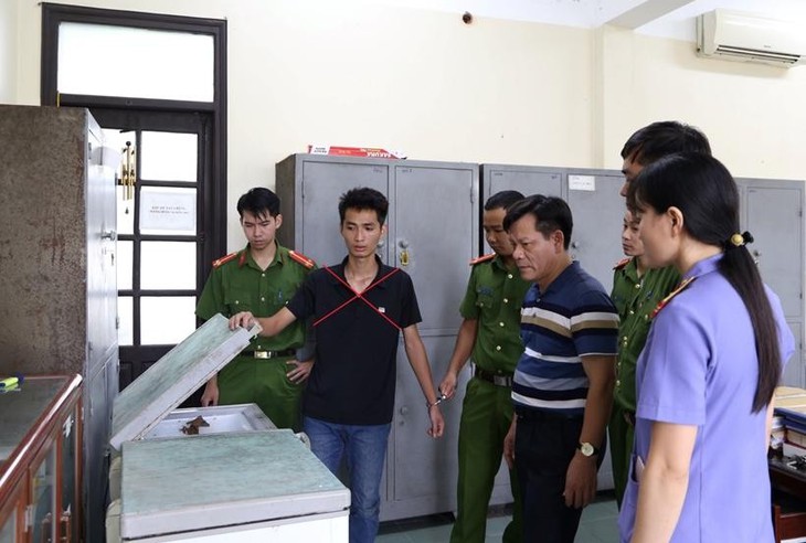 Sau vụ bé trai 3 tuổi bị nhốt vào tủ đông, Bộ LĐ-TB&XH đề nghị tăng bảo vệ trẻ em  - Ảnh 2.