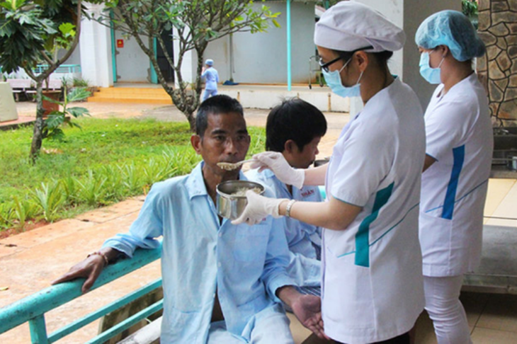 Chăm sóc bệnh nhân HIV