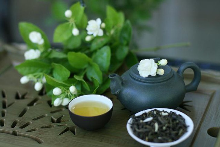 Cách tự làm trà hoa nhài ở nhà và một số lưu ý dùng trà để tốt cho sức khỏe - Ảnh 4.