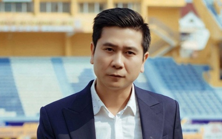 Nhạc sĩ Hồ Hoài Anh đến trình diện, giải trình tại Học viện Âm nhạc Quốc gia Việt Nam
