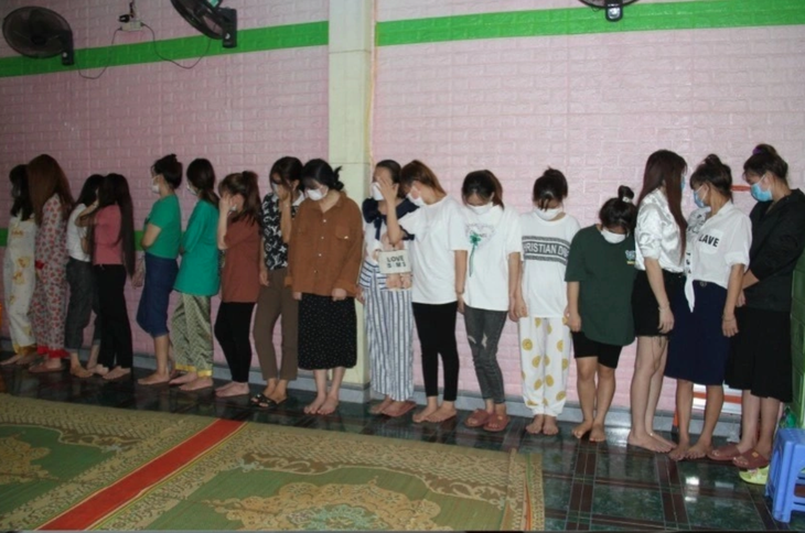 Triệt phá ổ mại dâm di động có mạng lưới ‘cộng tác viên’ đông đảo - Ảnh 2.