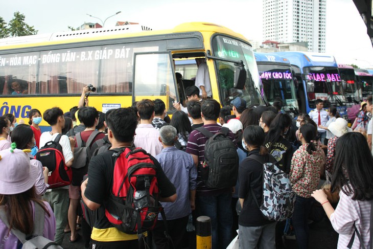 Hà Nội sẽ xử nghiêm nhà xe tự ý tăng giá cước dịp Quốc khánh 2/9 - Ảnh 3. Hà Nội sẽ xử nghiêm nhà xe tự ý tăng giá cước dịp Quốc khánh 2/9 - Ảnh 3.