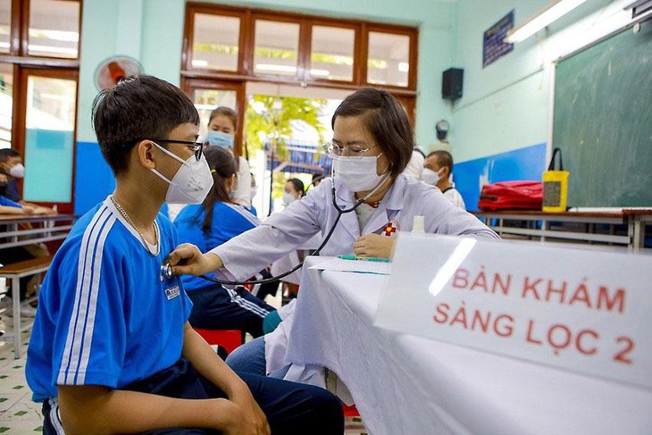 "Tôi không còn sợ vaccine có tác dụng phụ không tốt sau này cho con nữa" - Ảnh 2.