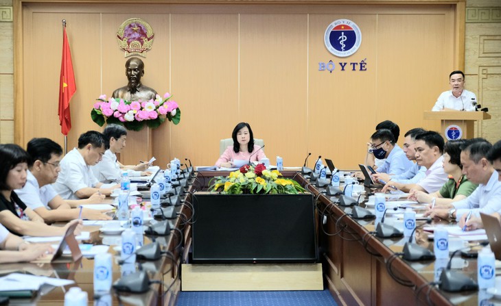 Quyền Bộ trưởng Bộ Y tế: 'Kiểm soát dịch bệnh trên quan điểm phòng dịch từ sớm, từ xa, từ cơ sở' - Ảnh 1. Quyền Bộ trưởng Bộ Y tế: 'Kiểm soát dịch bệnh trên quan điểm phòng dịch từ sớm, từ xa, từ cơ sở' - Ảnh 1.