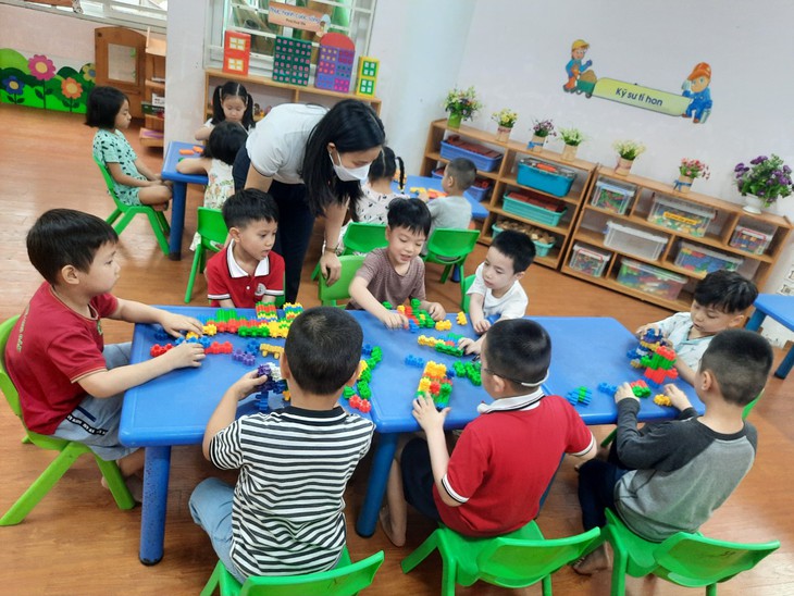 Năm học 2022-2023 cần bổ sung 27.850 biên chế giáo viên mầm non, phổ thông công lập - Ảnh 2.