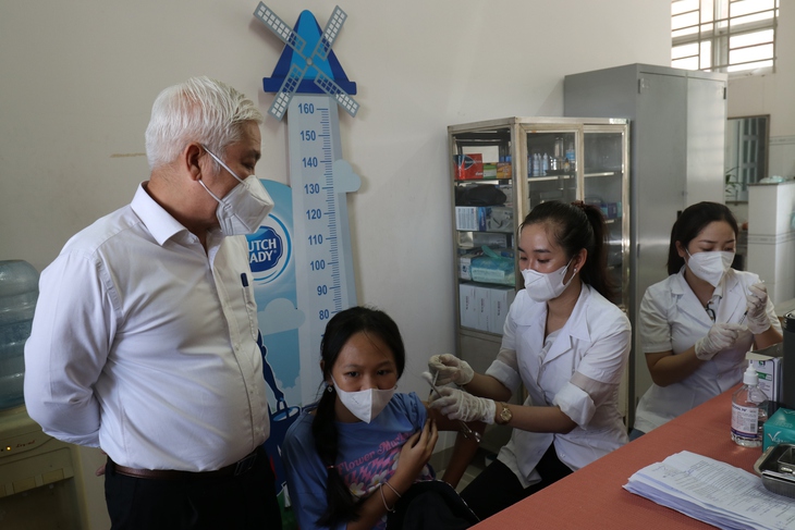 Bình Dương mở tháng cao điểm phòng, chống dịch và tiêm vaccine COVID-19 - Ảnh 1.