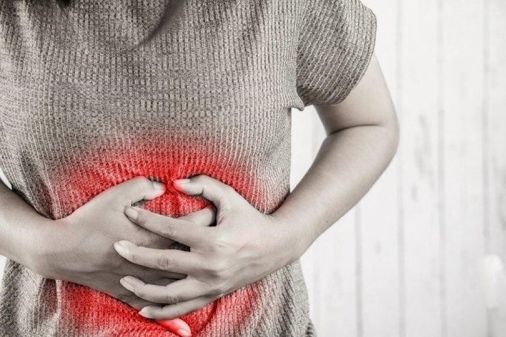 Viêm loét dạ dày là bệnh gì, triệu chứng, nguyên nhân và cách điều trị - Ảnh 1.