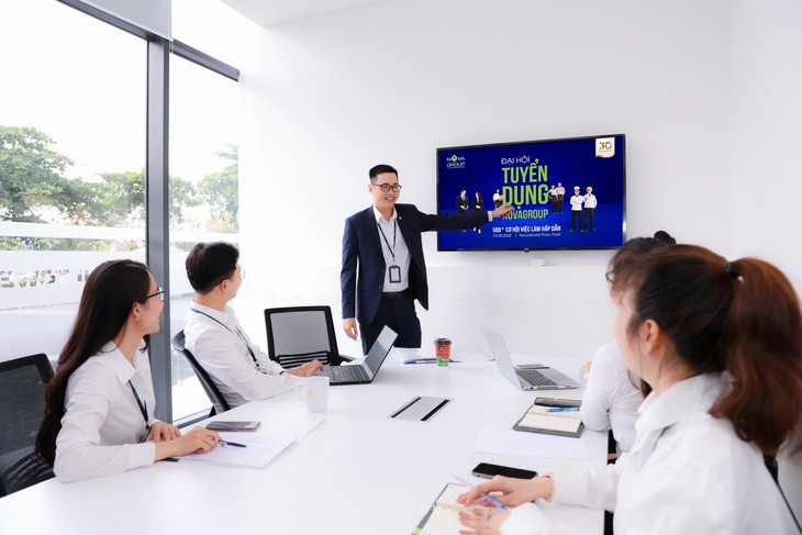 NovaGroup tiếp tục chú trọng phát triển nguồn lực địa phương - Ảnh 5. NovaGroup tiếp tục chú trọng phát triển nguồn lực địa phương - Ảnh 5.