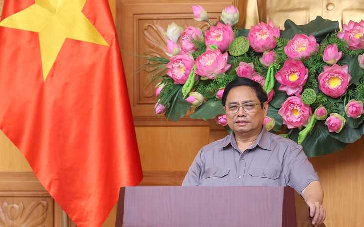 Thủ tướng làm việc với Ban Chỉ đạo xây dựng Đề án "Chủ trương, chính sách công nghiệp hóa, hiện đại hóa đến năm 2030, tầm nhìn đến năm 2045"