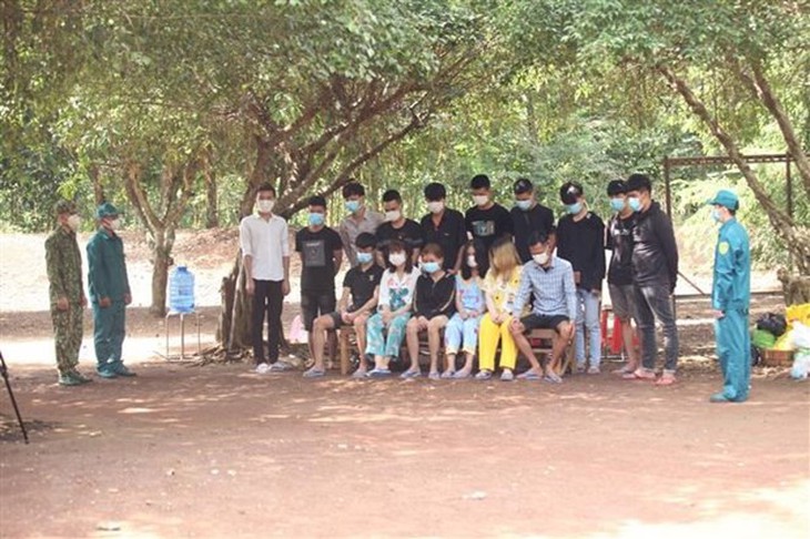 Bẫy 'việc nhẹ, lương cao': Lời kể của người được giải cứu từ Campuchia - Ảnh 2. Bẫy 'việc nhẹ, lương cao': Lời kể của người được giải cứu từ Campuchia - Ảnh 2.