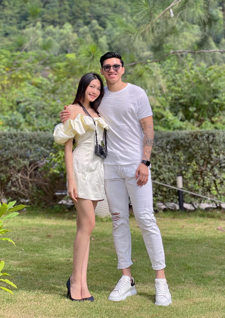 Vì sao bạn gái Đoàn Văn Hậu từ chối lấn sân showbiz? - Ảnh 3.
