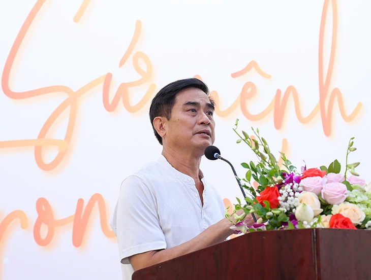 Xúc động câu chuyện nam sinh mắc bệnh hiểm nghèo mong muốn hiến thân thể cho y học khi qua đời - Ảnh 1.