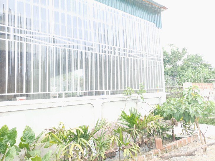 Xe tải "cày nát" đường dân sinh, gây bụi mù mịt - Ảnh 7.