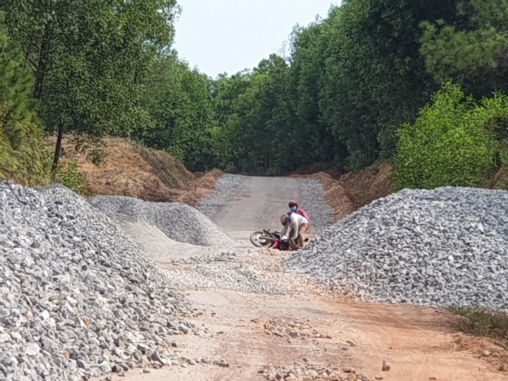 Chủ tịch tỉnh Quảng Bình có chỉ đạo sau phản ánh của Báo SK&ĐS - Ảnh 1.