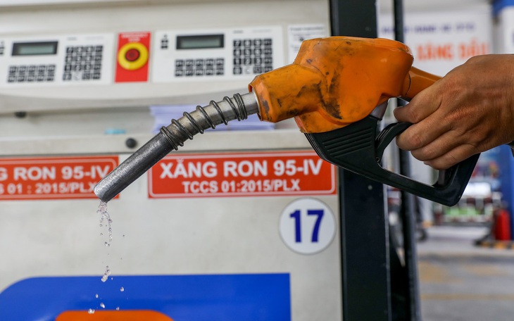 Doanh nghiệp xăng dầu liên tục nhập hoá chất dung môi: Cơ quan chức năng cảnh báo ‘nóng’