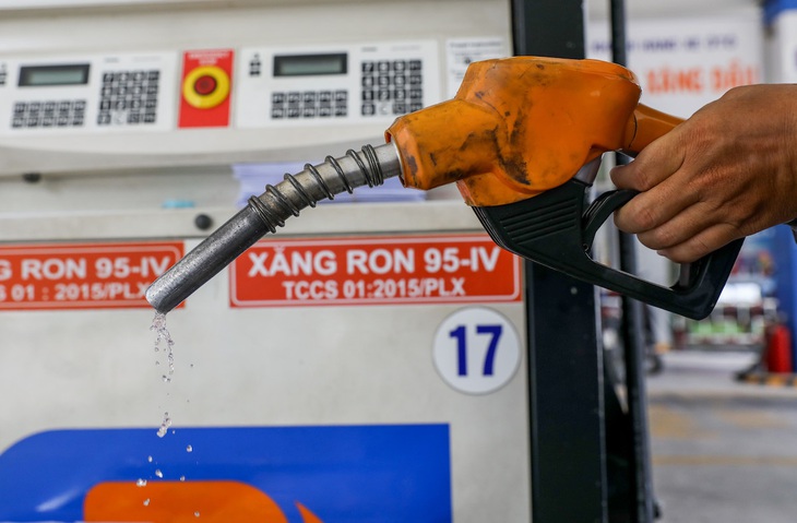 Xăng kém chất lượng có thể gây cháy xe - Ảnh 2. Xăng kém chất lượng có thể gây cháy xe - Ảnh 2.