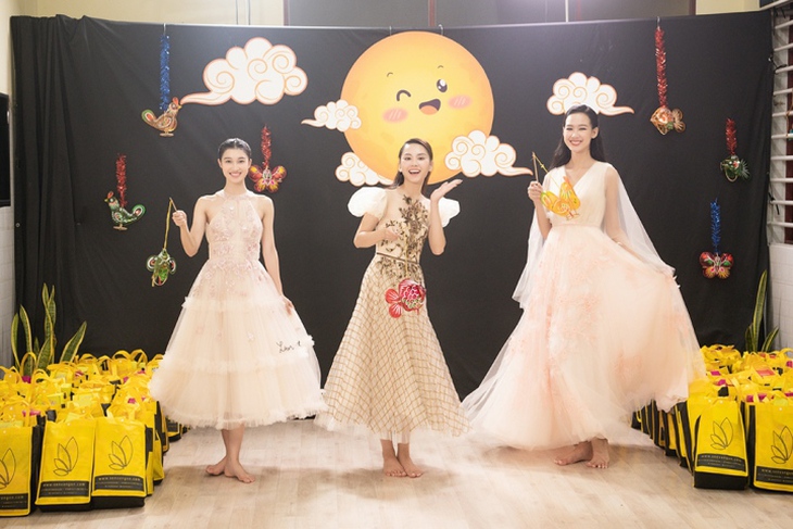 Top 3 Miss World Vietnam 2022 hoá thân thành những chị Hằng xinh đẹp - Ảnh 4.
