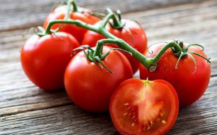 Cách làm đẹp với cà chua giúp da luôn tươi trẻ