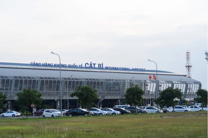 Mang đường phèn ra sân bay, hành khách bị giữ lại vì nghi tàng trữ ma tuý - Ảnh 1.