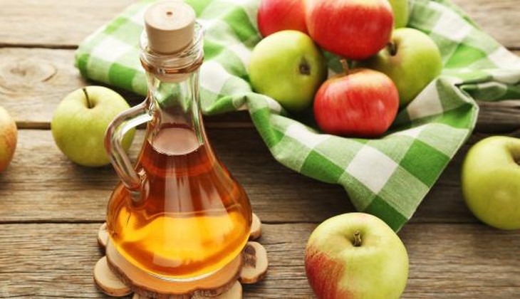 Ứng phó với ngộ độc thực phẩm khi đi du lịch - Ảnh 2.