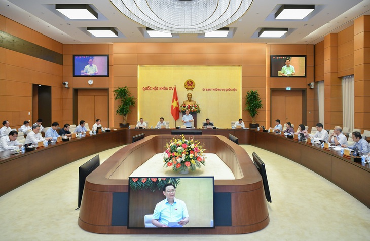 Không đồng ý điều chỉnh 932 tỷ đồng còn dư của lĩnh vực y tế sang lĩnh vực giao thông - Ảnh 5. Không đồng ý điều chỉnh 932 tỷ đồng còn dư của lĩnh vực y tế sang lĩnh vực giao thông - Ảnh 5.