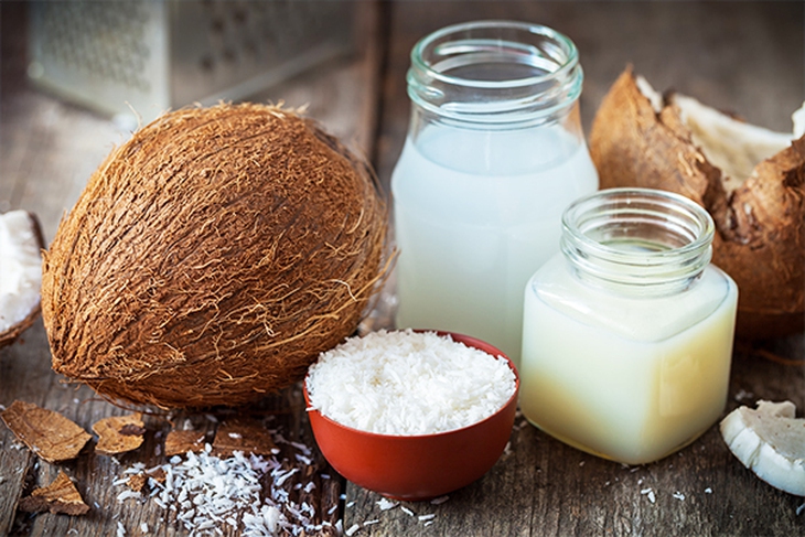 Nước dừa bổ dưỡng nhưng nhiều người uống sai cách - Ảnh 2.