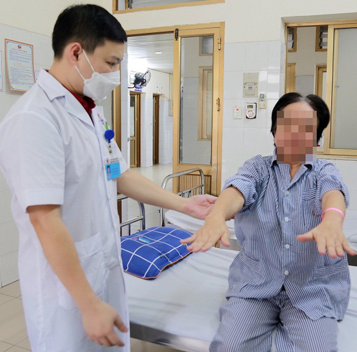 Đi khám rối loạn tiền đình, phát hiện khối u hiếm gặp - Ảnh 3. Đi khám rối loạn tiền đình, phát hiện khối u hiếm gặp - Ảnh 3.