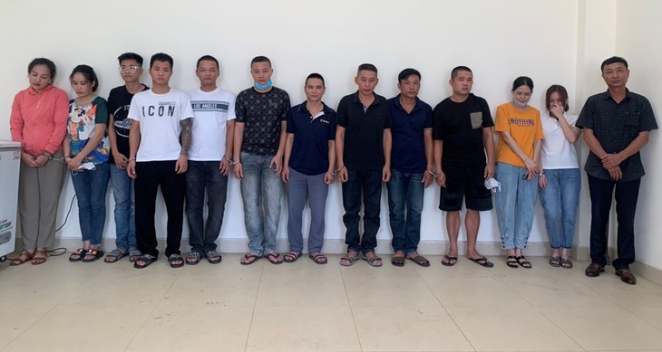 Cặp đôi 9X cầm đầu đường dây đánh lô đề hơn 30 tỷ đồng - Ảnh 2.
