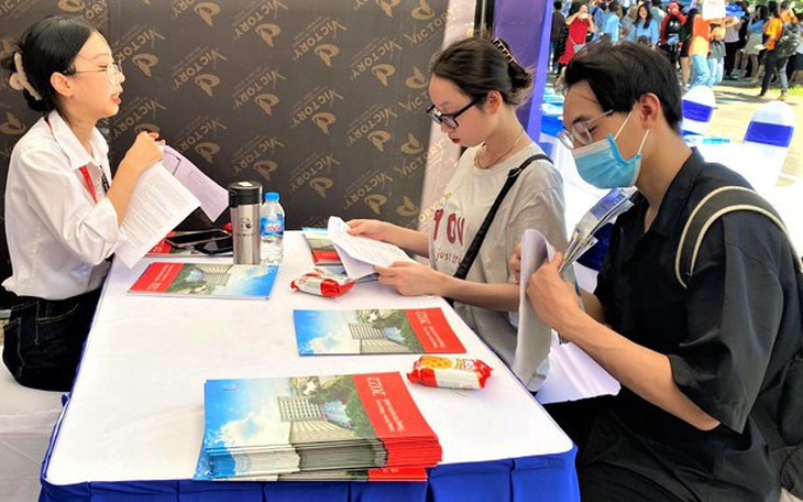 Thí sinh cần thận trọng để không 'sập bẫy' điểm sàn