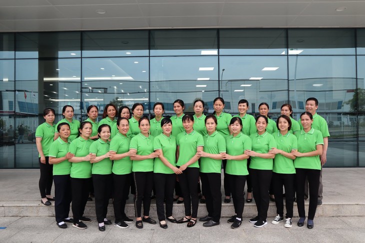 Nền gạch bị ố vàng - Nguyên nhân & cách giải quyết - Ảnh 2.