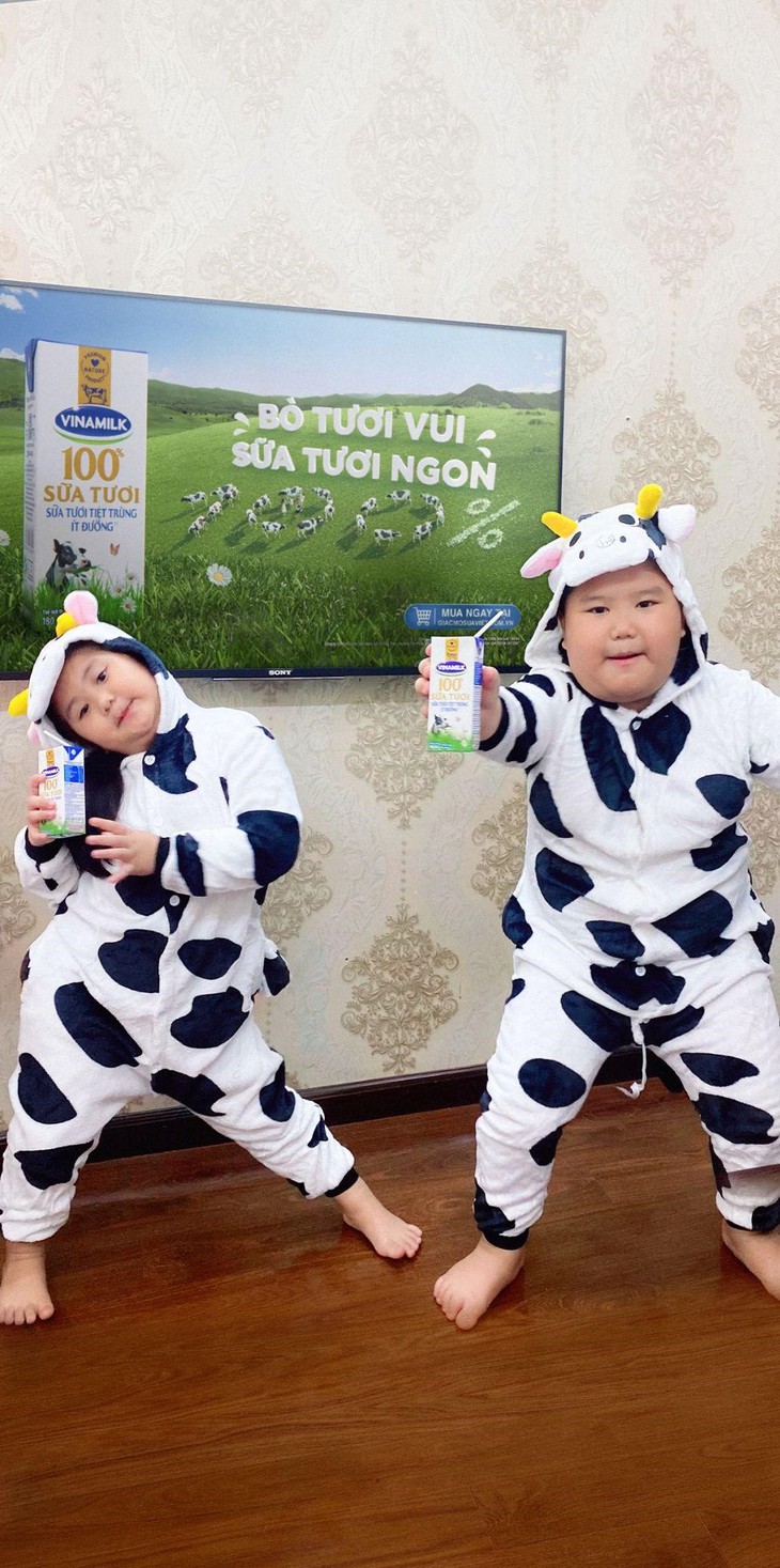 Các bé đòi đi nghỉ dưỡng với bò, bố mẹ đau đầu “bó tay” - Ảnh 3. Các bé đòi đi nghỉ dưỡng với bò, bố mẹ đau đầu “bó tay” - Ảnh 3.